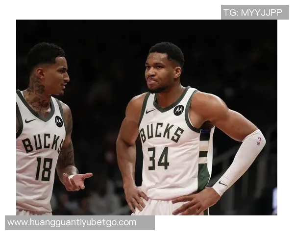 字母哥遭遇包夹困境半场12分钟仅得9分3助攻表现平平