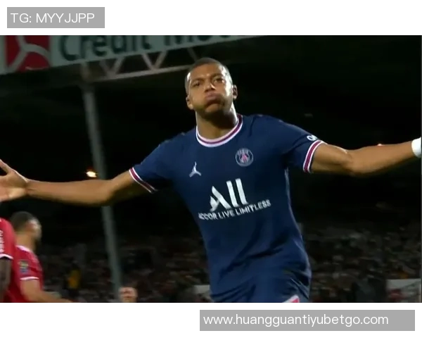 开场仅一分钟杰克逊助攻迪亚斯错失单刀机会令人惋惜