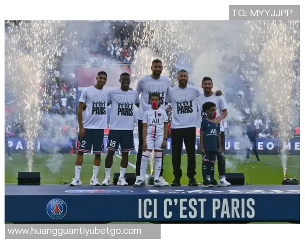 快船全队齐心参与社区活动与球迷亲密互动展现团队精神